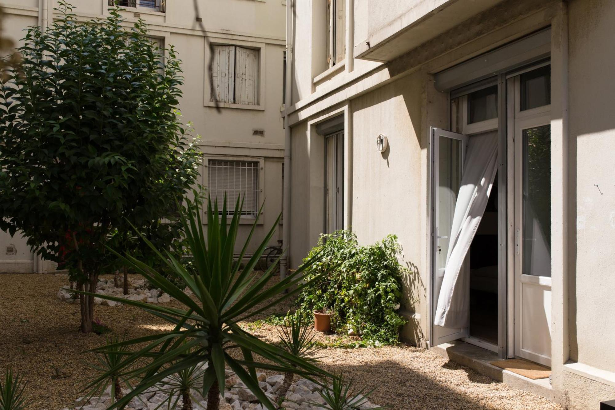 Sleep In Montpellier, Cosy, Central, 5 Ch, 10P, Tram L1, 2,3 & 4 Exterior photo